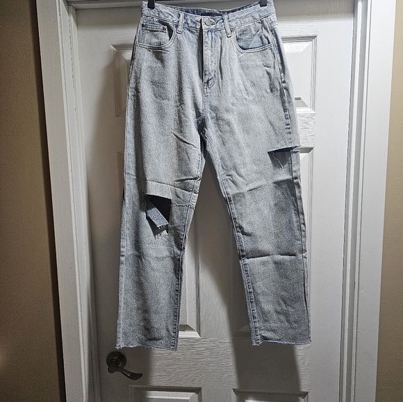ENGLISH FACTORY HIGH WAIST, RIPPED, RAW HEM MOM JEANS: - Picture 8 of 9
